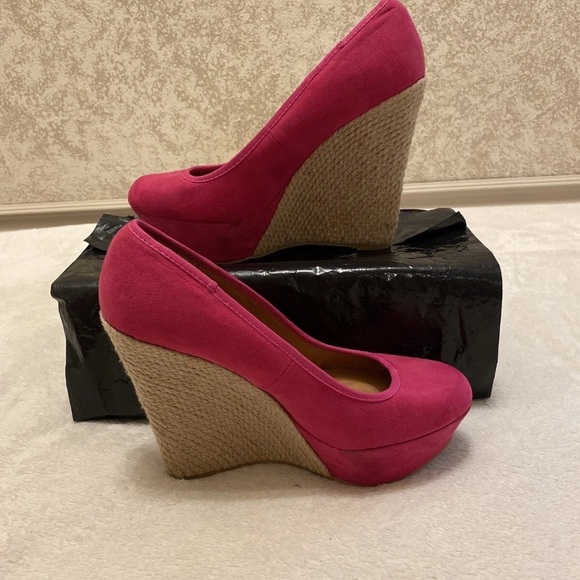 Body Central Hot Pink Wedge Heels - Picture 1 of 14